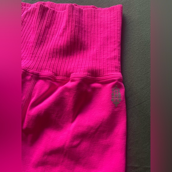 NWOT Free People Movement Good Karma Leggings in HOT PINK - Picture 8 of 8
